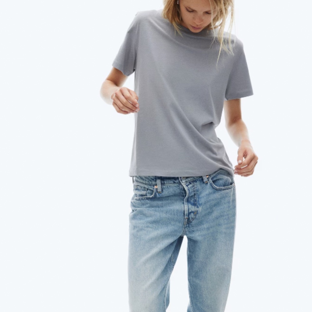 Straight-cut T-shirt in soft cotton jersey. Grey. H&M. New